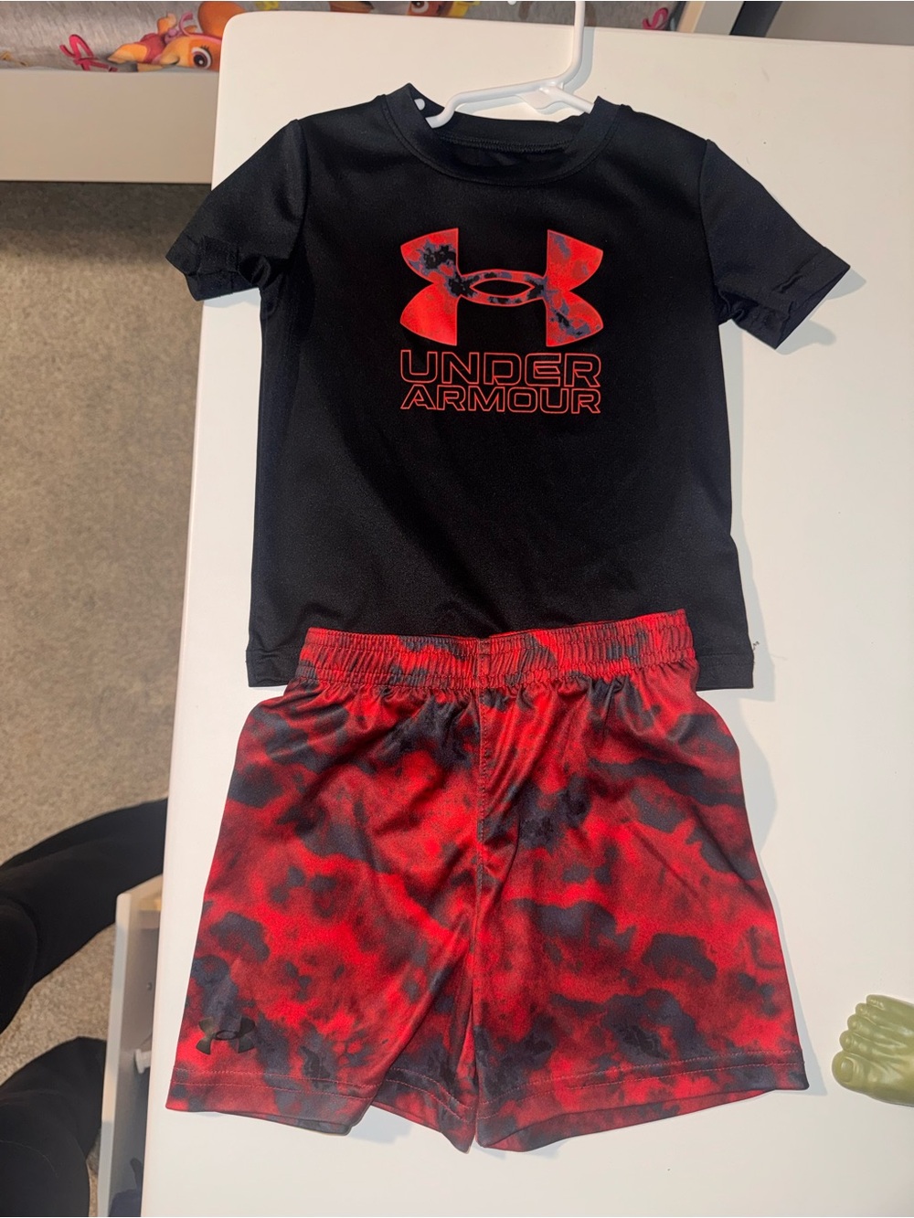 Under Armour Toddler Set with Red Logo